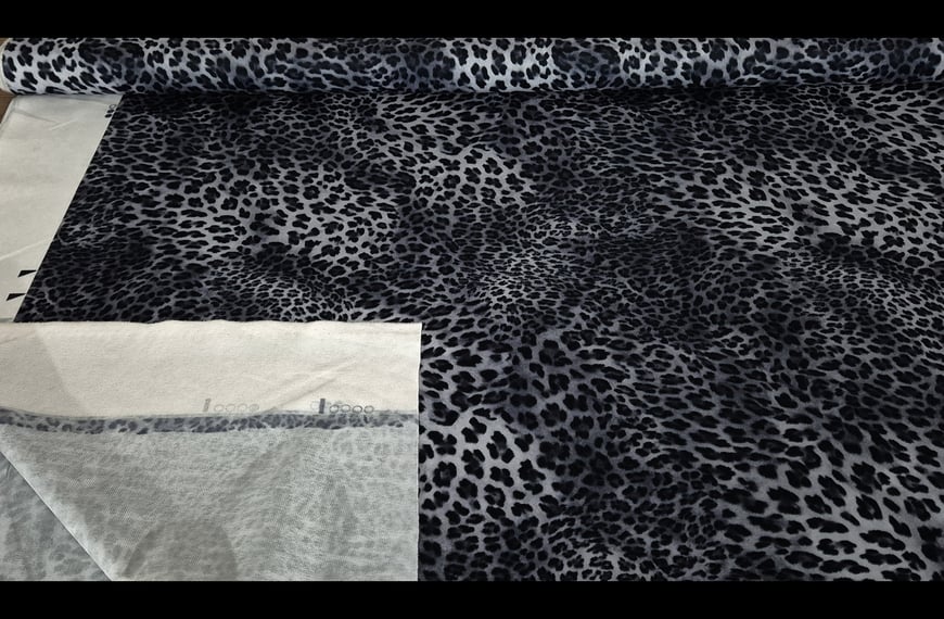 Velour Aloba Tiger Print Polyester Multi-Colored - 150cm