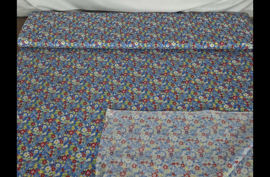 Poplin with Small Flowers Cotton Multi-Colored - 150cm