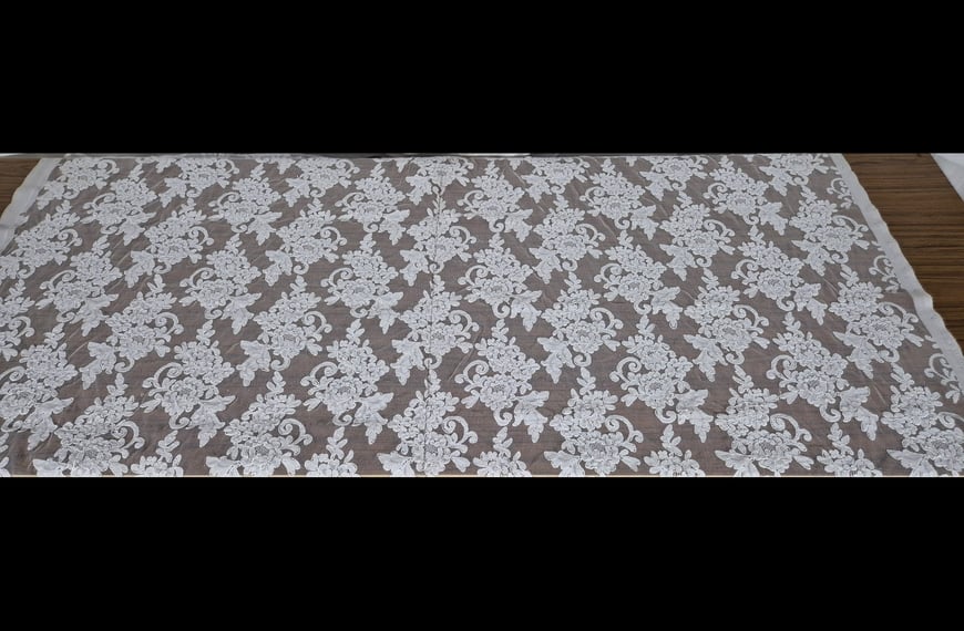 Lace with Big Flower & Branch & Cord Polyester Acetat Single-Colored-150cm