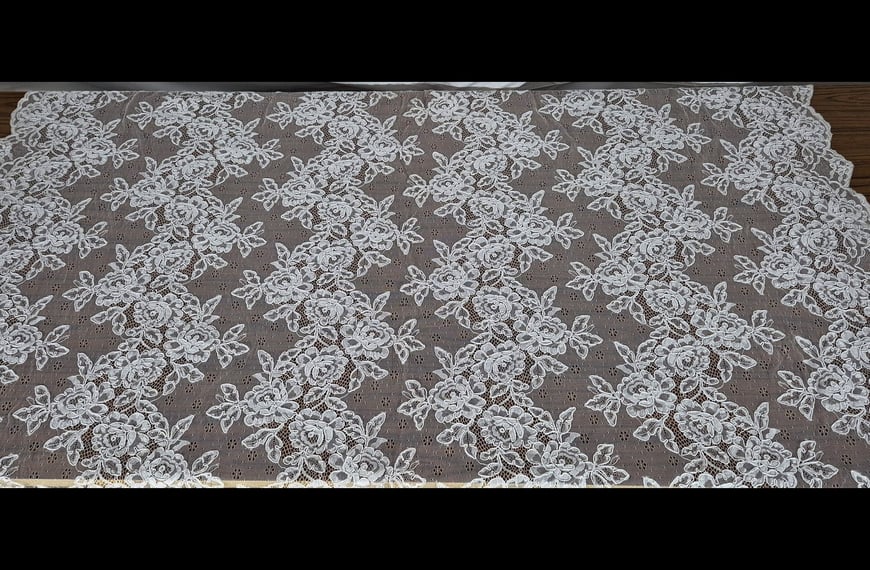 Lace with Big Bouquet with Roses & Cord Polyester Acetat Single-Colored-135cm