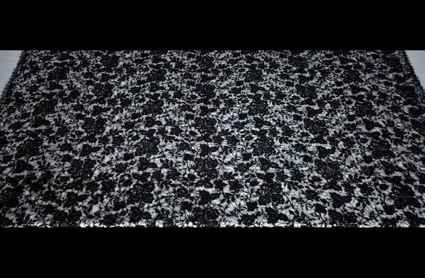 Lace Guipure Design with Daisies Cotton Single-Colored - 130cm