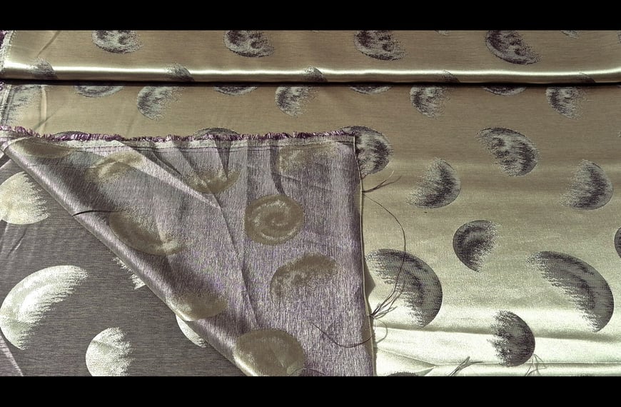 Jacquard with Designs like Circles Polyester Acetat Multi-Colored - 150cm