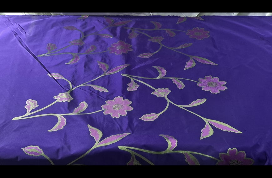 Taffeta with Big Flowers & Border Polyester Acetat Multi-Colored - 140cm