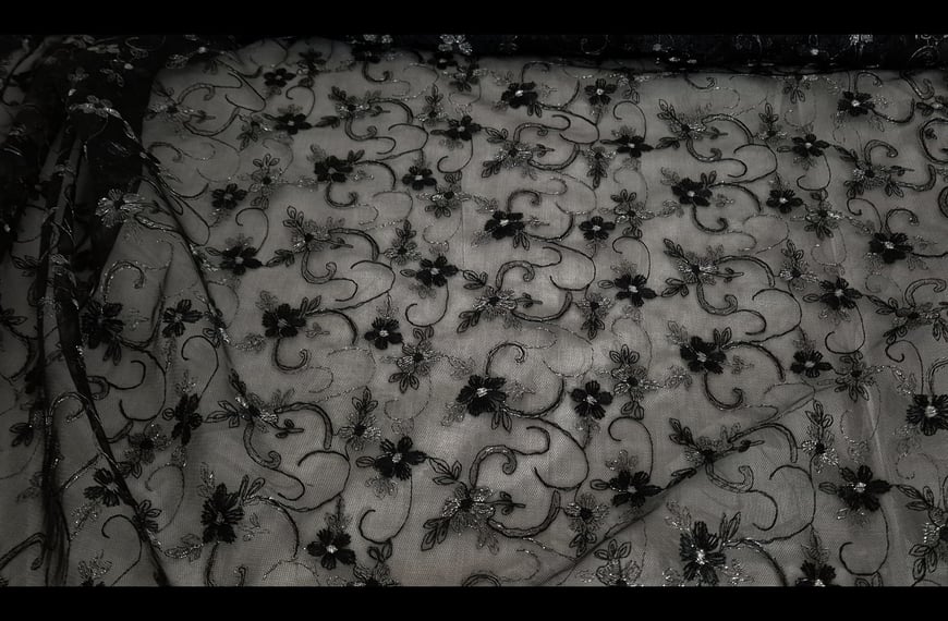 Lace with Tulle & Red Roses Polyester Single-Colored - 100cm