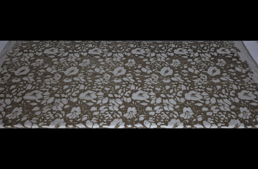 Tulle with Velvelt Roses 100% Polyester Single-Colored - 150cm