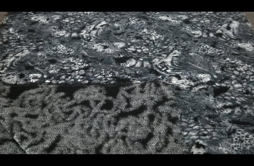 Flannel Design with Feathers & Waves Polyester Multi-Colored - 150cm