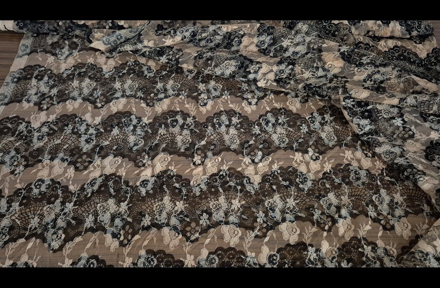 Lace with Black Border Nylon Multi-Colored - 140cm