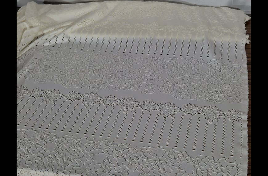 Lace Striped with Edge Finish Polyester Single-Colored - 150cm