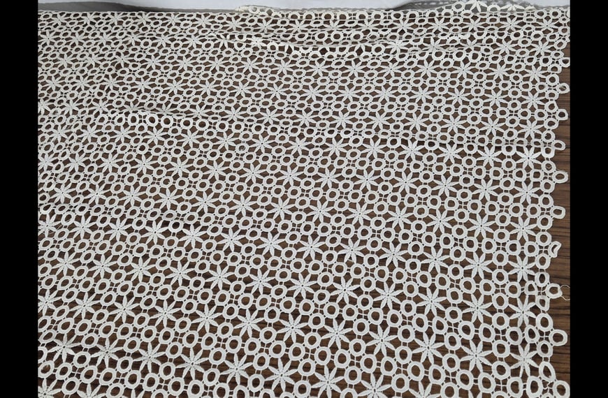 Lace Guipure with Daisies Cotton Single-Colored - 120cm