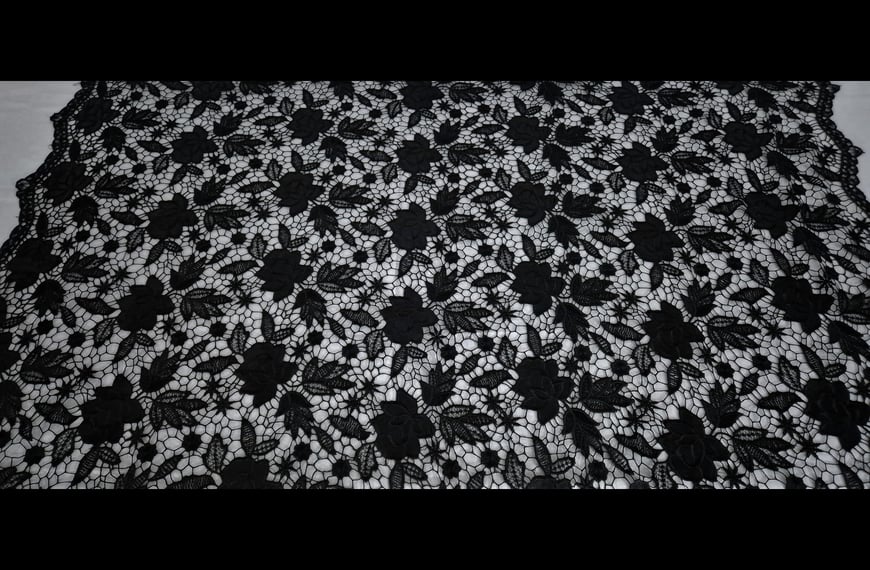 Lace Guipure with Leaves Polyester Single-Colored - 130cm