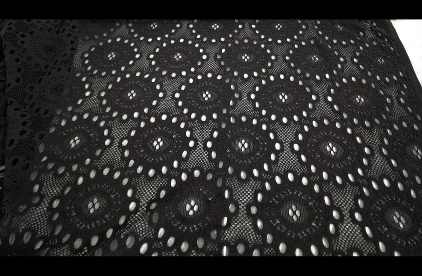 Lace with Circles & Flowers Polyester Single-Colored - 130cm