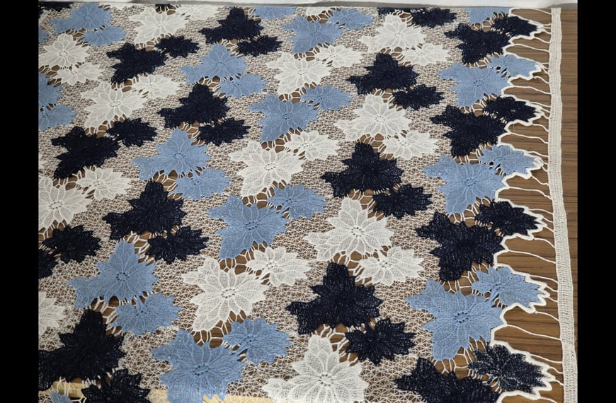 Lace Guipure with Flowers Polyester Multi-Colored - 130cm