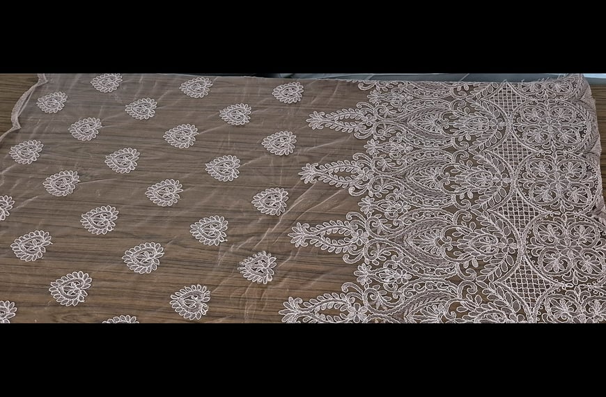 Lace with Branch Finish Polyester Single-Colored - 150cm