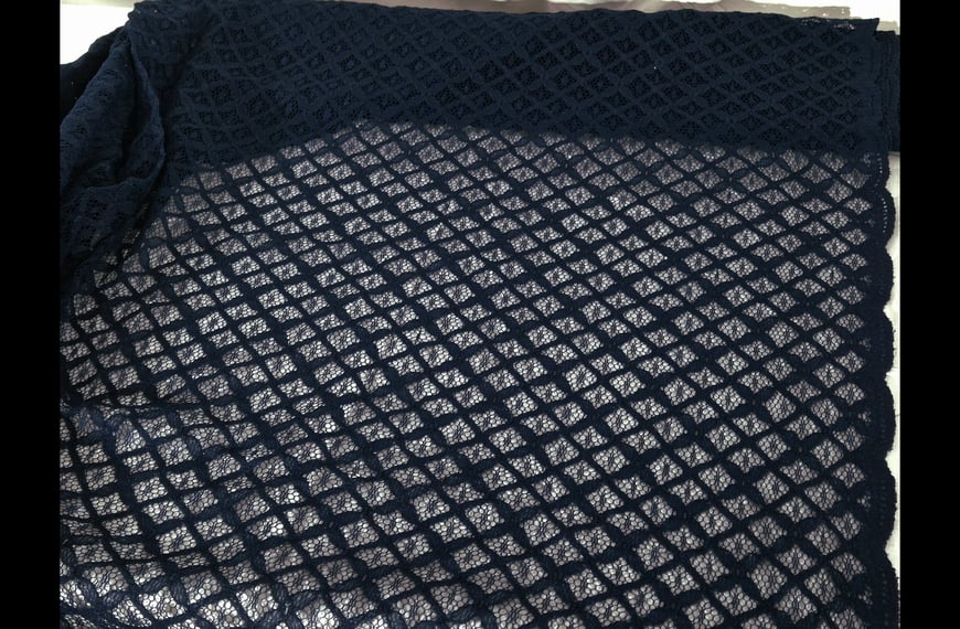 Lace with Flowers & Rhombuses Polyester Cotton Single-Colored - 150cm