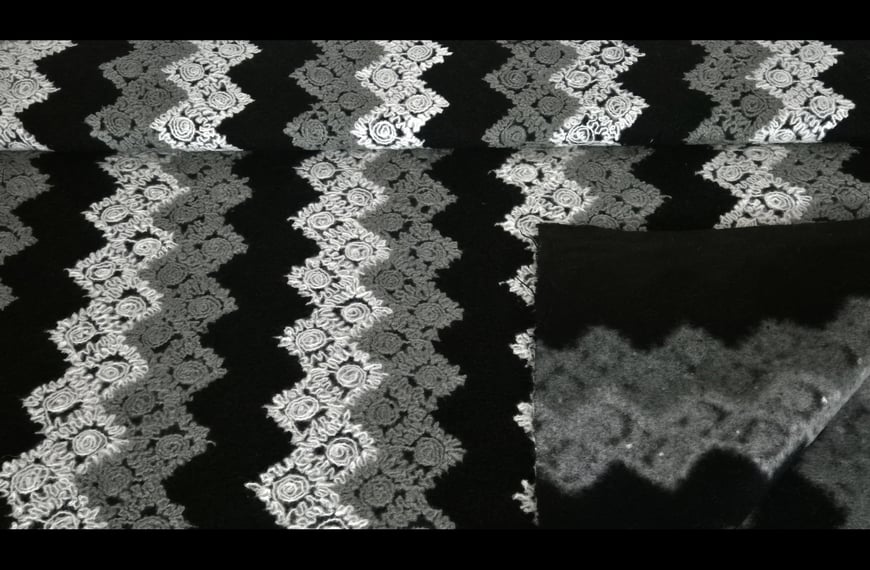 Coat with Zig-Zag Polyester Wool Multi-Colored - 150cm