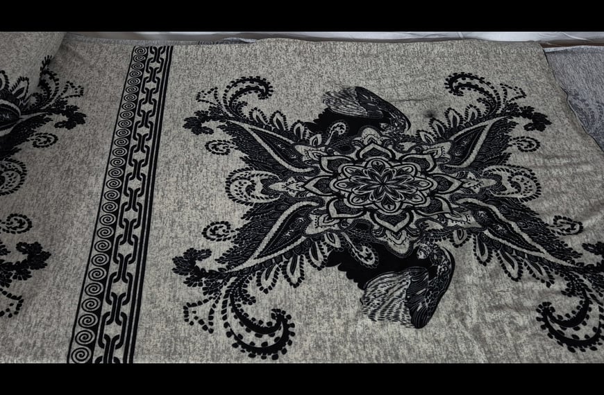 Knit with Paisly/Flower Polyester Elast Multi-Colored - 150cm