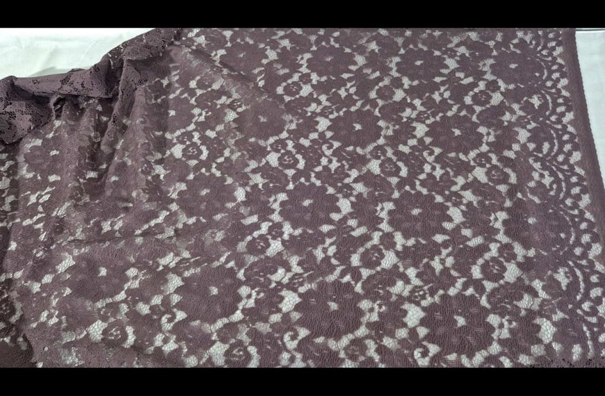 Lace Corded with Flowers Polyester Single-Colored - 150cm