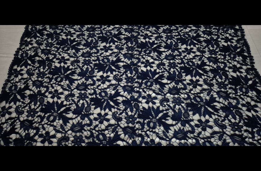 Lace Guipure with Flowers Polyester Single-Colored - 110cm