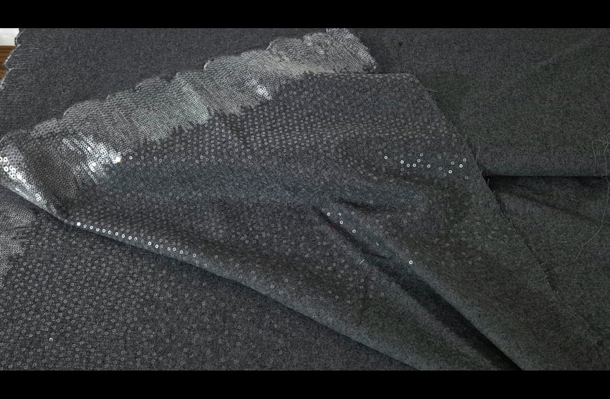 Flannel with Sequin & Border Polyester Elast Multi-Colored - 150cm