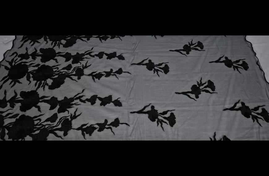 Lace with Carnatons & Border Polyester Single-Colored - 130cm