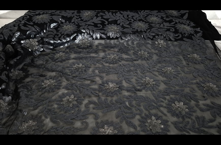 Tulle with Sequin Flowers Polyester Single-Colored - 150cm