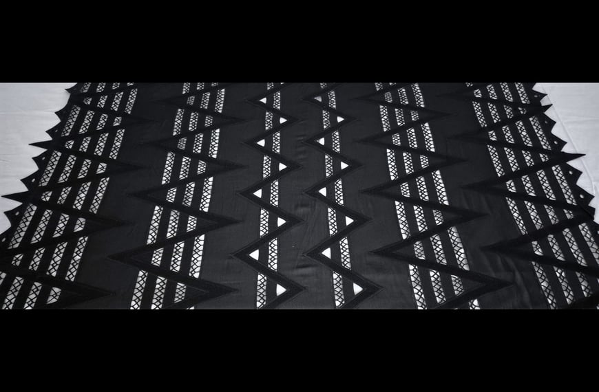 Lace Guipure with Muslin Polyester Single-Colored - 120cm