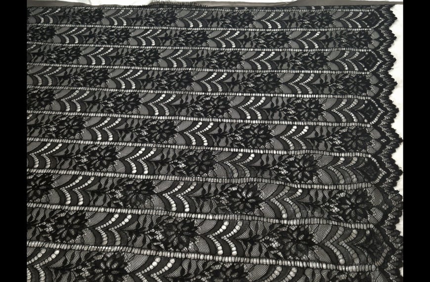 Lace Corded with Vertical Daisies Polyester Single-Colored - 150cm Lace Corded with Vertical Daisies Polyester Single-Colored - 150cm