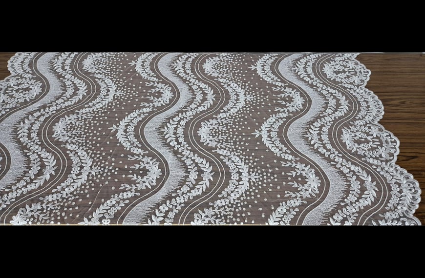 Lace Embroidered with Horizontal Floral Zig-Zag Patterns Polyester Single-Colored-130cm