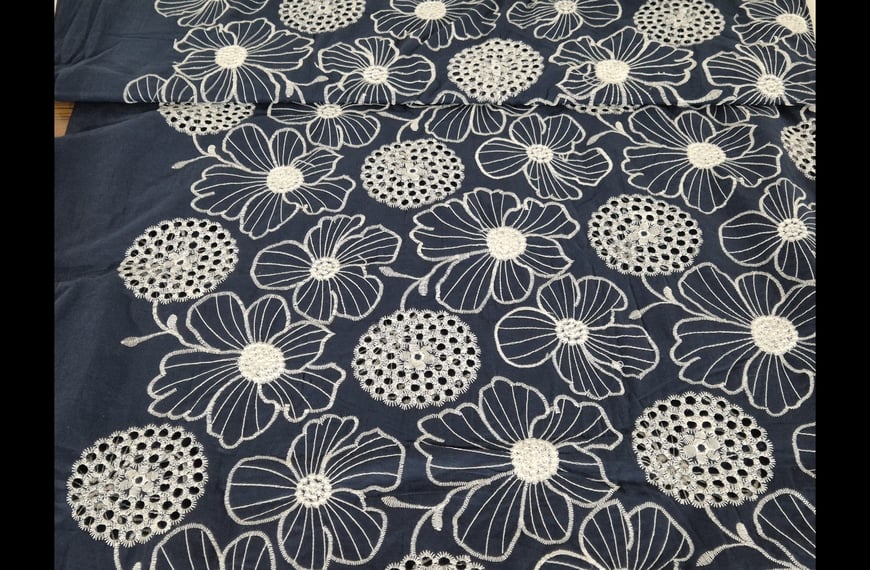 Voile with Knitted Big Flowers Cotton Multi-Colored - 140cm