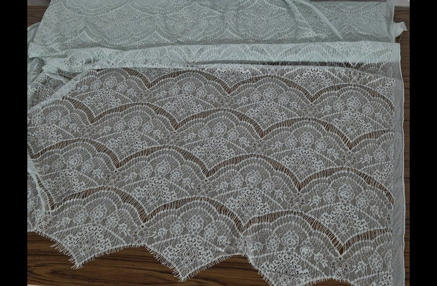 Lace with Trimmings Polyester Single-Colored - 150cm Lace with Trimmings Polyester Single-Colored - 150cm