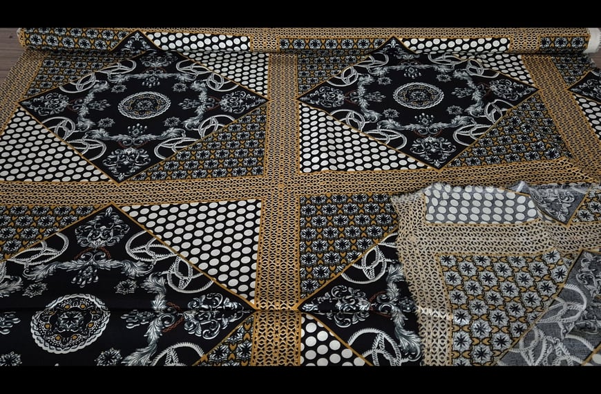 100% Viscose with Flowers in Rhombuses - 140cm