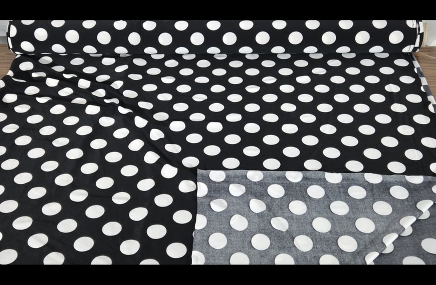 Jersey Punto with Medium Polka Dots Polyester Elast Multi-Colored - 150cm