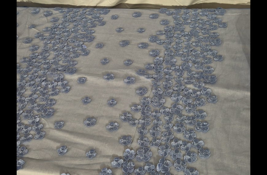 Lace with Daisies in Stripes Polyester Single-Colored-150cm Lace with Daisies in Stripes Polyester Single-Colored-150cm