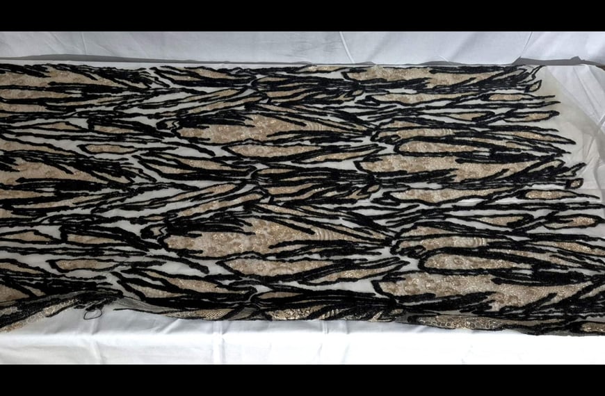 Lace with Sequin Knitted Polyester Acetat Multi-Colored - 140cm