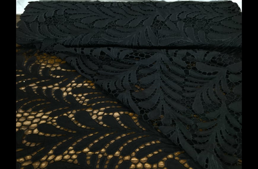 Lace Guipure Embroidery with Leaves Polyester Single-Colored - 140cm