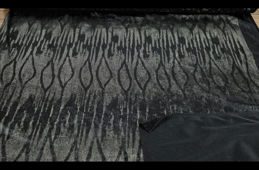 Velvet with Water Patterns Foil Polyester Elastin Single-Colored - 150cm