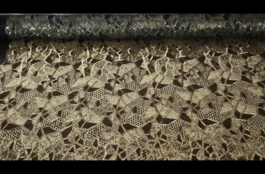 Tulle with Golden Sequin in Geometrical Patterns Polyester Single-Colored - 150cm