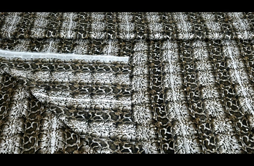 Muslin with Snake Pattern & Golden Polka Dots Polyester Multi-Colored - 150cm