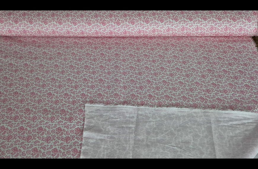 Poplin with Small Paislies Cotton Multi-Colored - 150cm