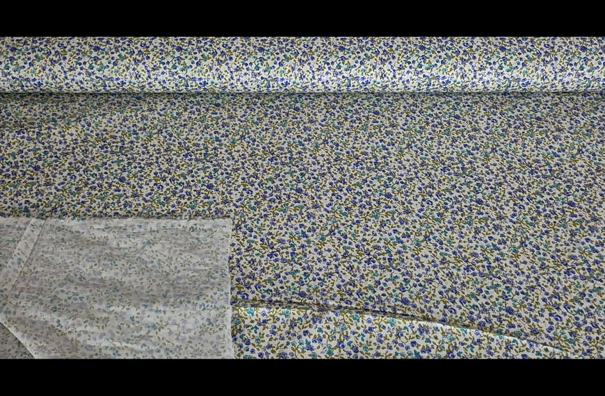 Poplin with Small Flowers Cotton Multi-Colored - 150cm