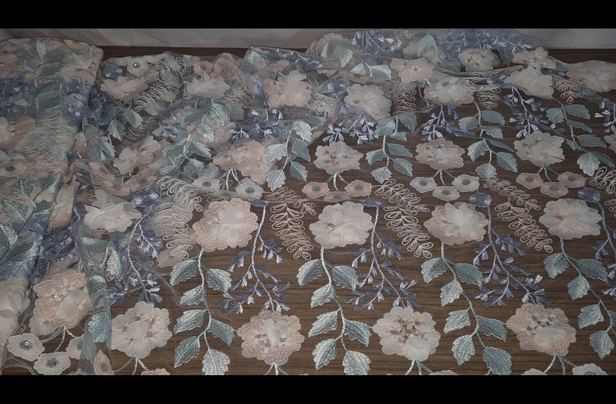 Lace with 3D Flowers Polyester Multi-Colored - 150cm