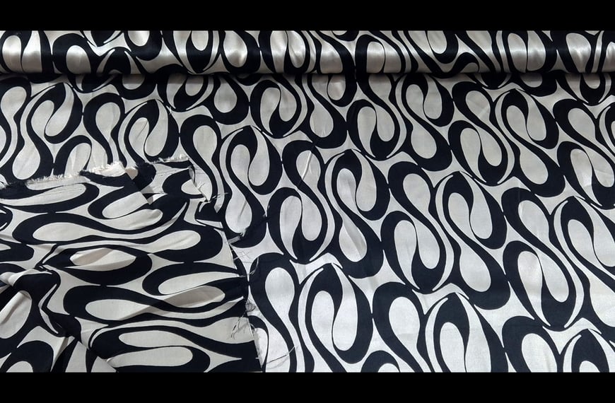 100% Viscose with Big Undefined Design Patterns Multi-Colored - 150cm