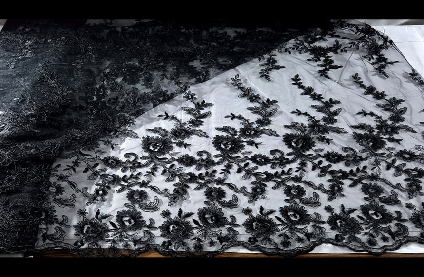 Lace with Sparse Flowers, Sequins & BeadsPolyester Single-Colored - 150cm