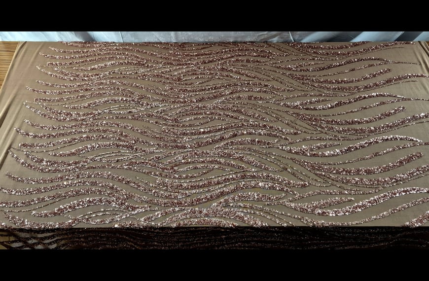 Lace with Sequins in Waves Polyester Single-Colored - 150cm