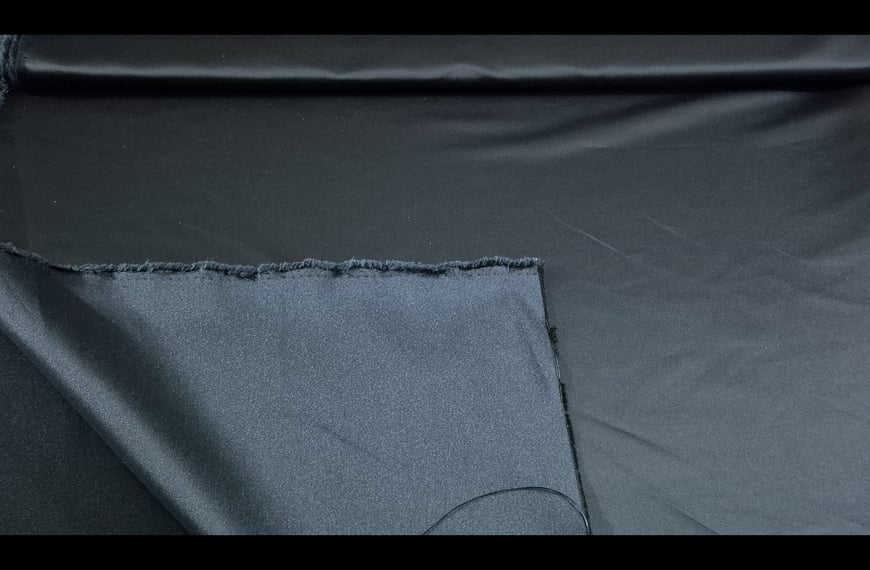 Satin from Spain Duchesse Stable Polyester Acetat Single-Colored - 150cm