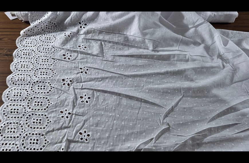 Embroidery with Voile, Pique & Eyelets Cotton Single-Colored - 150cm