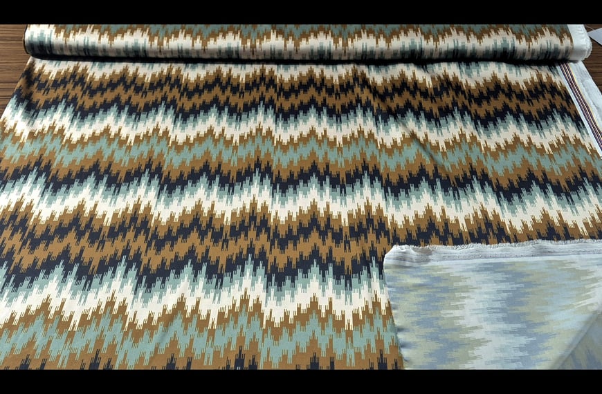 Satin with Pixelated Lines Polyester Multi-Colored - 150cm