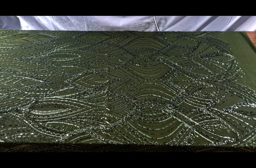 Tulle with Sequince in Trigonometric Patterns Polyester Single-Colored - 150cm